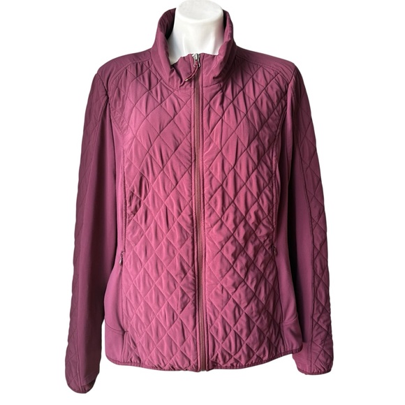 Athleta Upside Quilted Jacket in Chianti - Picture 2 of 16